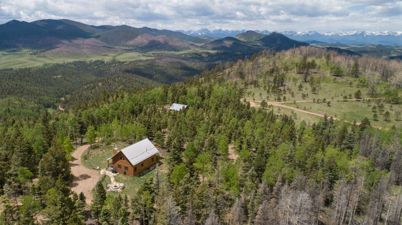 listing-5d30f4156d3b0-switzer_wetmountainsummer_dronestills_0619_mlh-0112.jpg