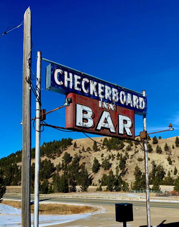 listing-5fce5fc907129-Signage.jpg