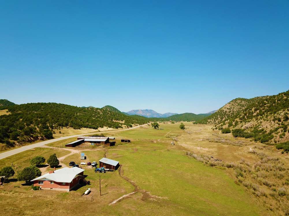 listing-6144d225506dd-TheHeadquartersatCurrantCreek_04.jpg