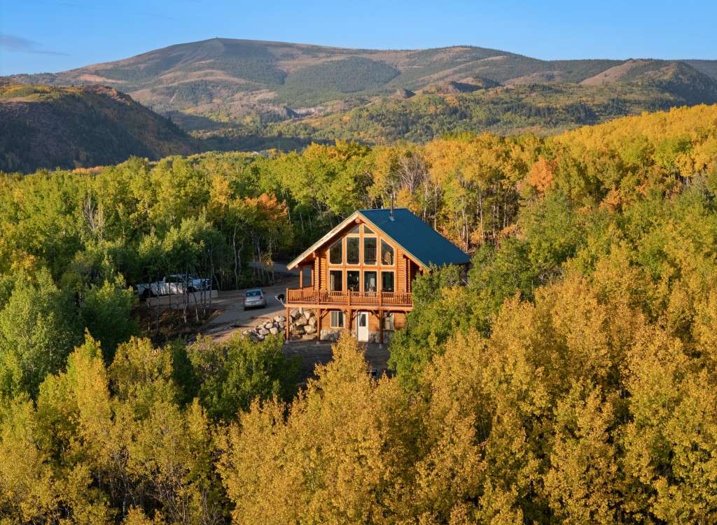 listing-68dd4d88eb852-394_Bear_Paw-13.jpg